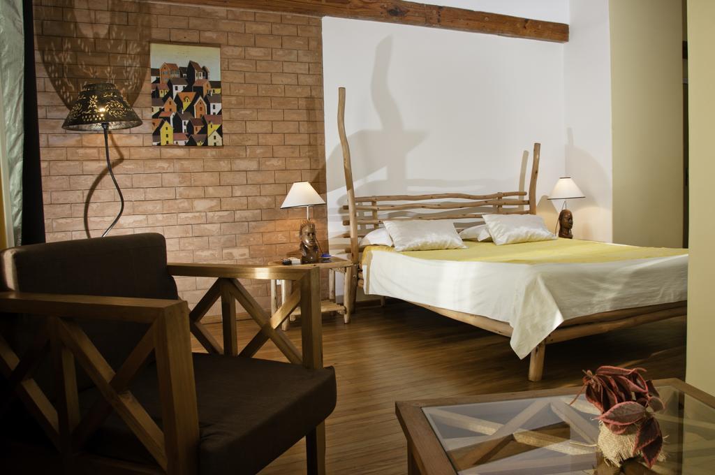 Hotel Restaurant Le Combava Antananarivo Phòng bức ảnh