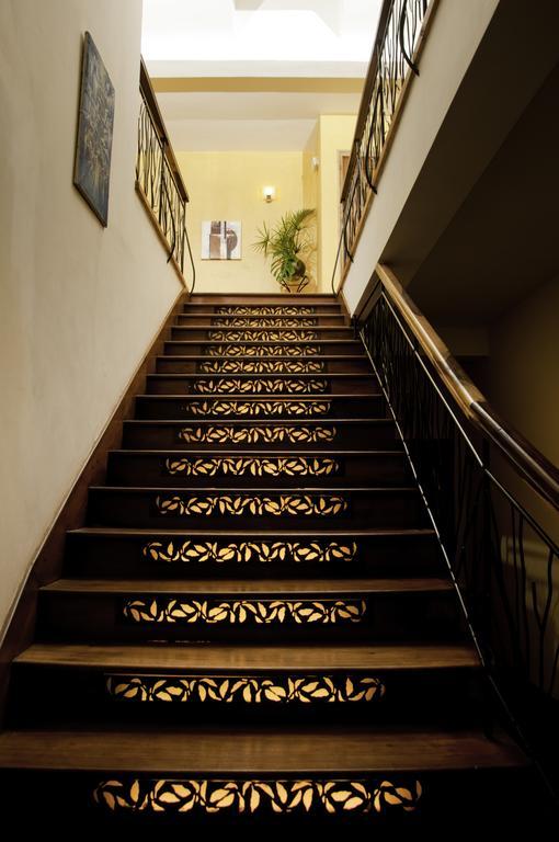 Hotel Restaurant Le Combava Antananarivo Ngoại thất bức ảnh