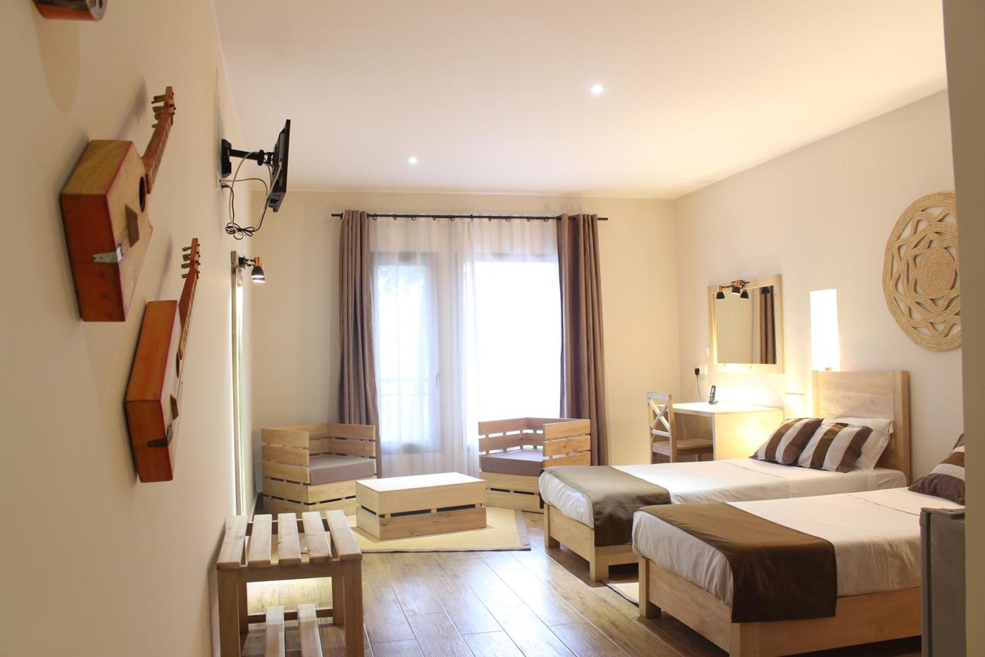 Hotel Restaurant Le Combava Antananarivo Ngoại thất bức ảnh