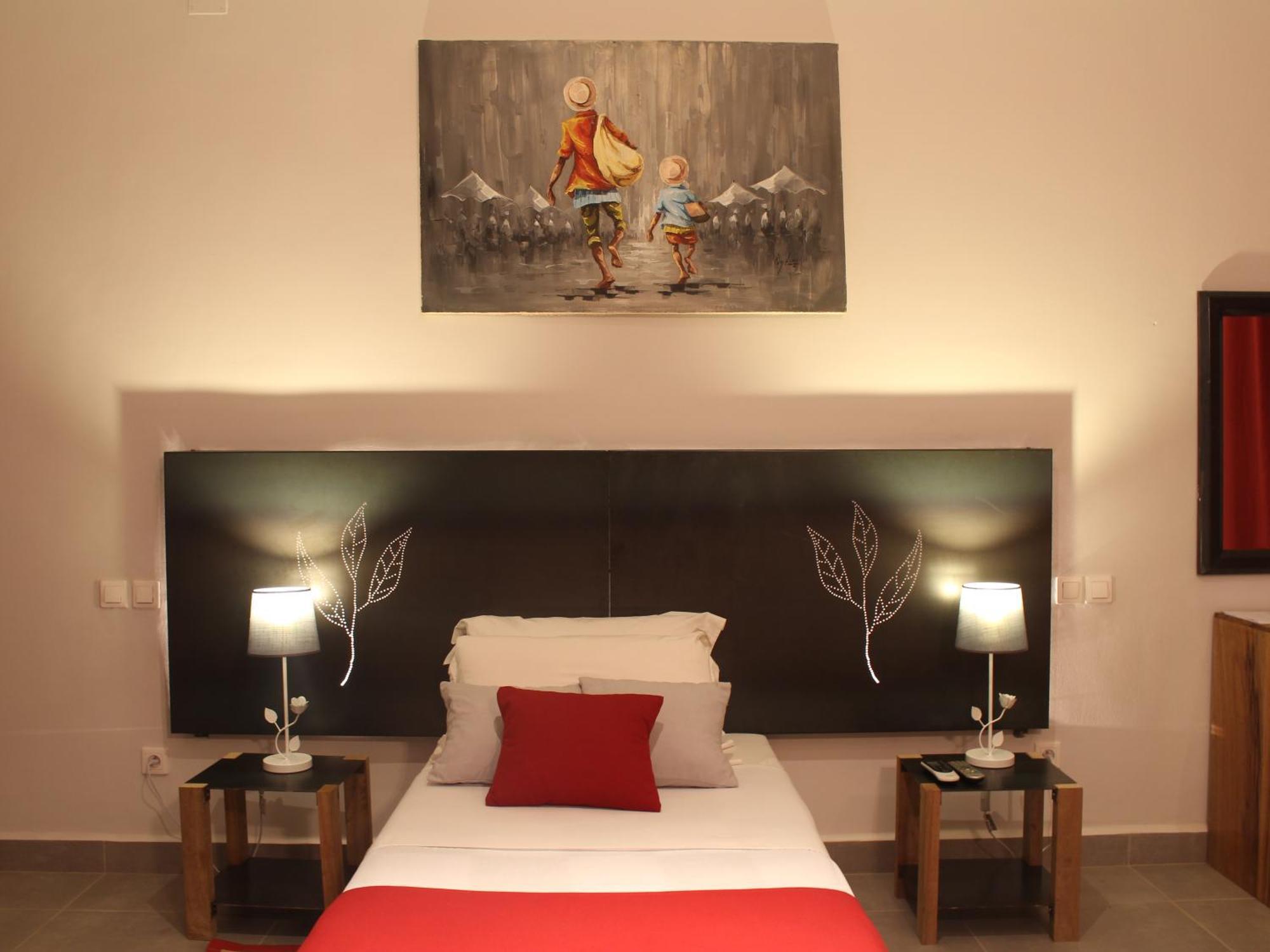 Hotel Restaurant Le Combava Antananarivo Ngoại thất bức ảnh
