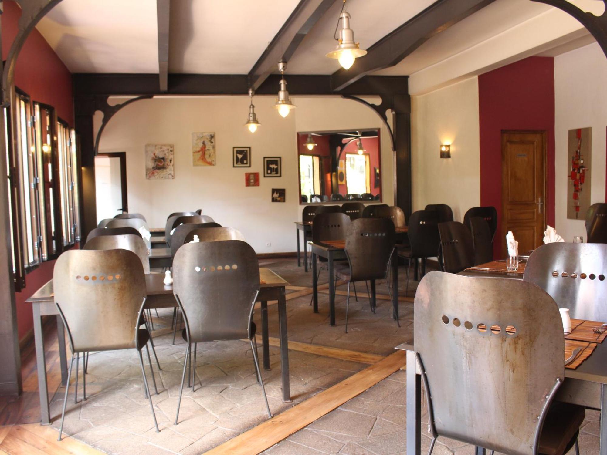 Hotel Restaurant Le Combava Antananarivo Ngoại thất bức ảnh