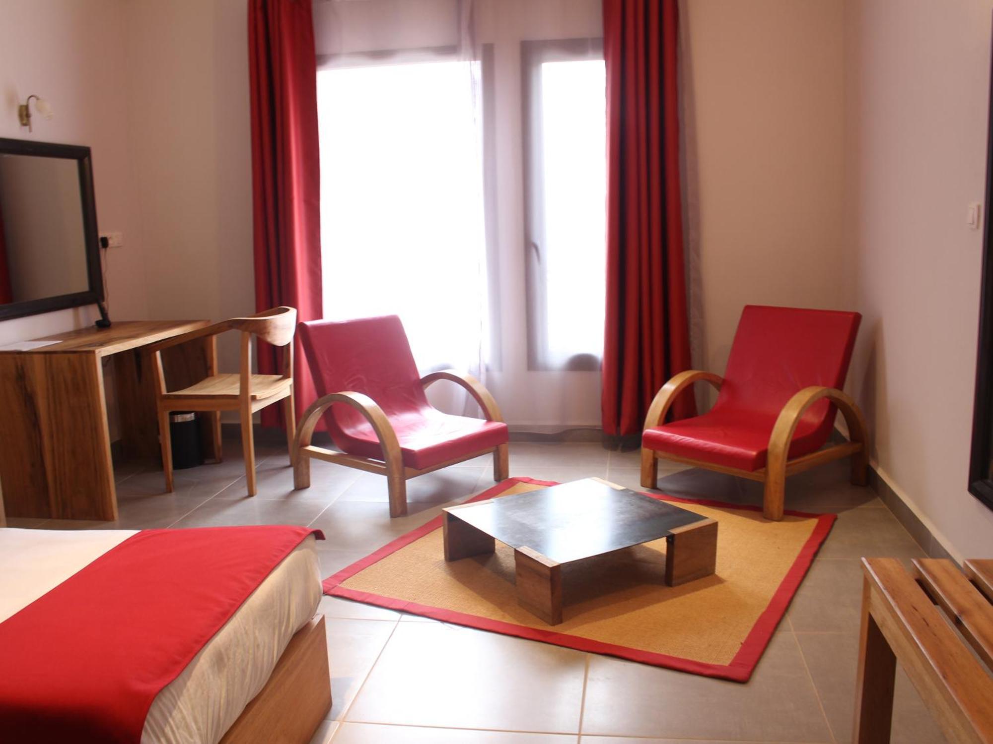 Hotel Restaurant Le Combava Antananarivo Ngoại thất bức ảnh
